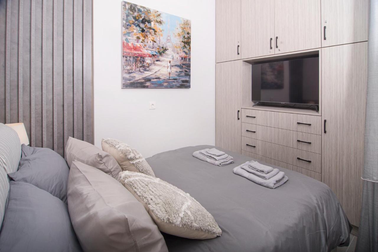 Urban Chic Luxury At The City Center Каламата Екстер'єр фото