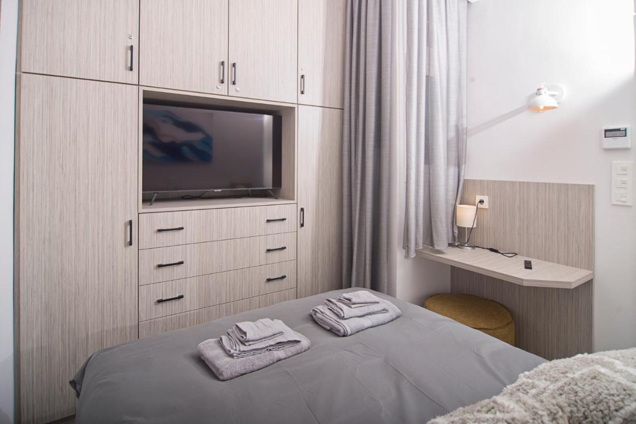 Urban Chic Luxury At The City Center Каламата Екстер'єр фото